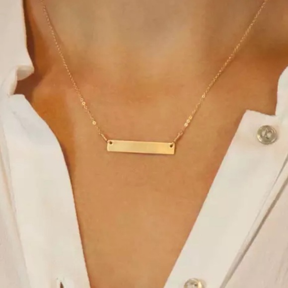 🔥GOLD BAR NECKLACE🔥Minimalist Statement Necklace Kim K - Picture 2 of 4